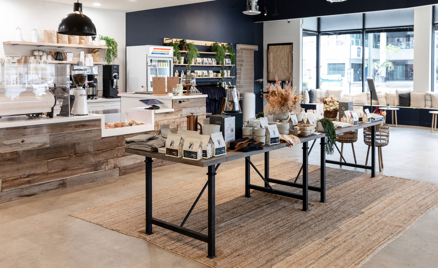Laidrey Coffee Shop in Tarzana