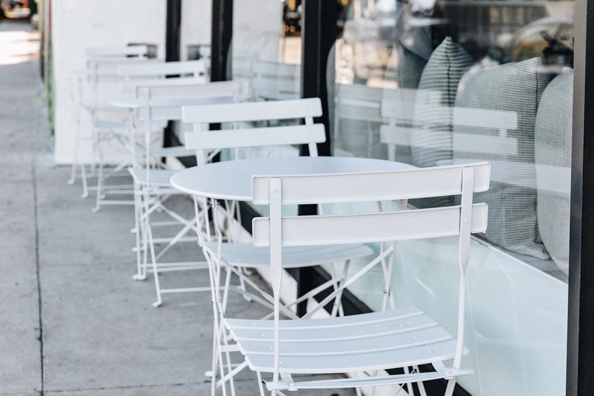 Coffee Shop Encino - Laidrey Coffee Roasters Outdoor Seating